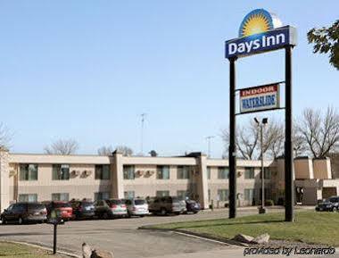 Days Inn By Wyndham St Cloud Saint Cloud Exteriör bild